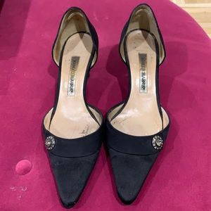 Manolo Blahnik de orsay 2” heels